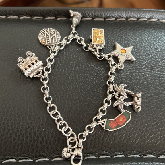 Brighton bracelet left my heart in San Francisco. - Picture 2 of 2